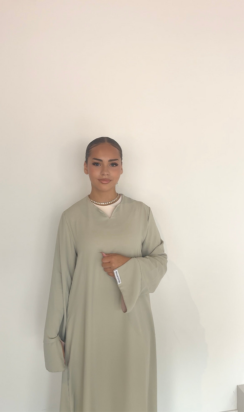 essential dress pistachio